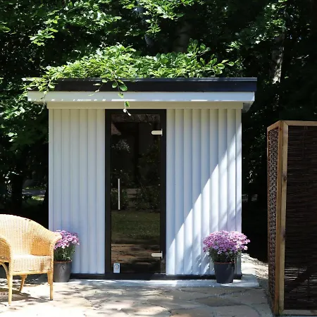 Kutscherhaus / Hans 公寓 *
