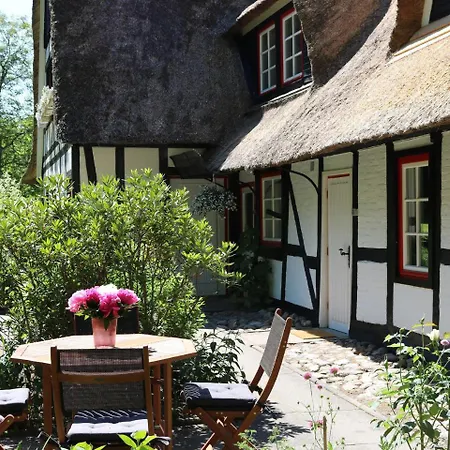 Kutscherhaus / Hans Manhagen